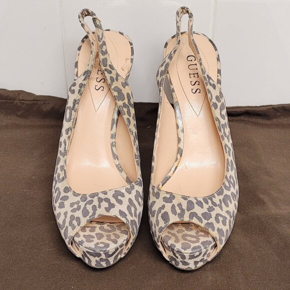 Guess brand heels - Picture 1 of 8